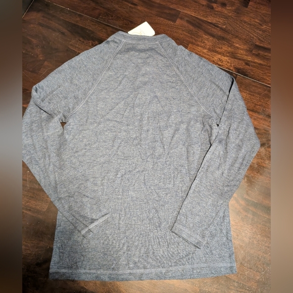 Faherty Men's XS Long Sleeve Cloud Henley Shirt, Baltic Navy Heather,NWT - Picture 6 of 7